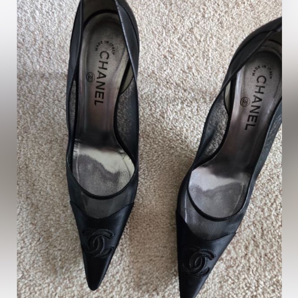 Chanel CC Logo Vintage Black Satin Heels Pumps Leather Size 91/2
